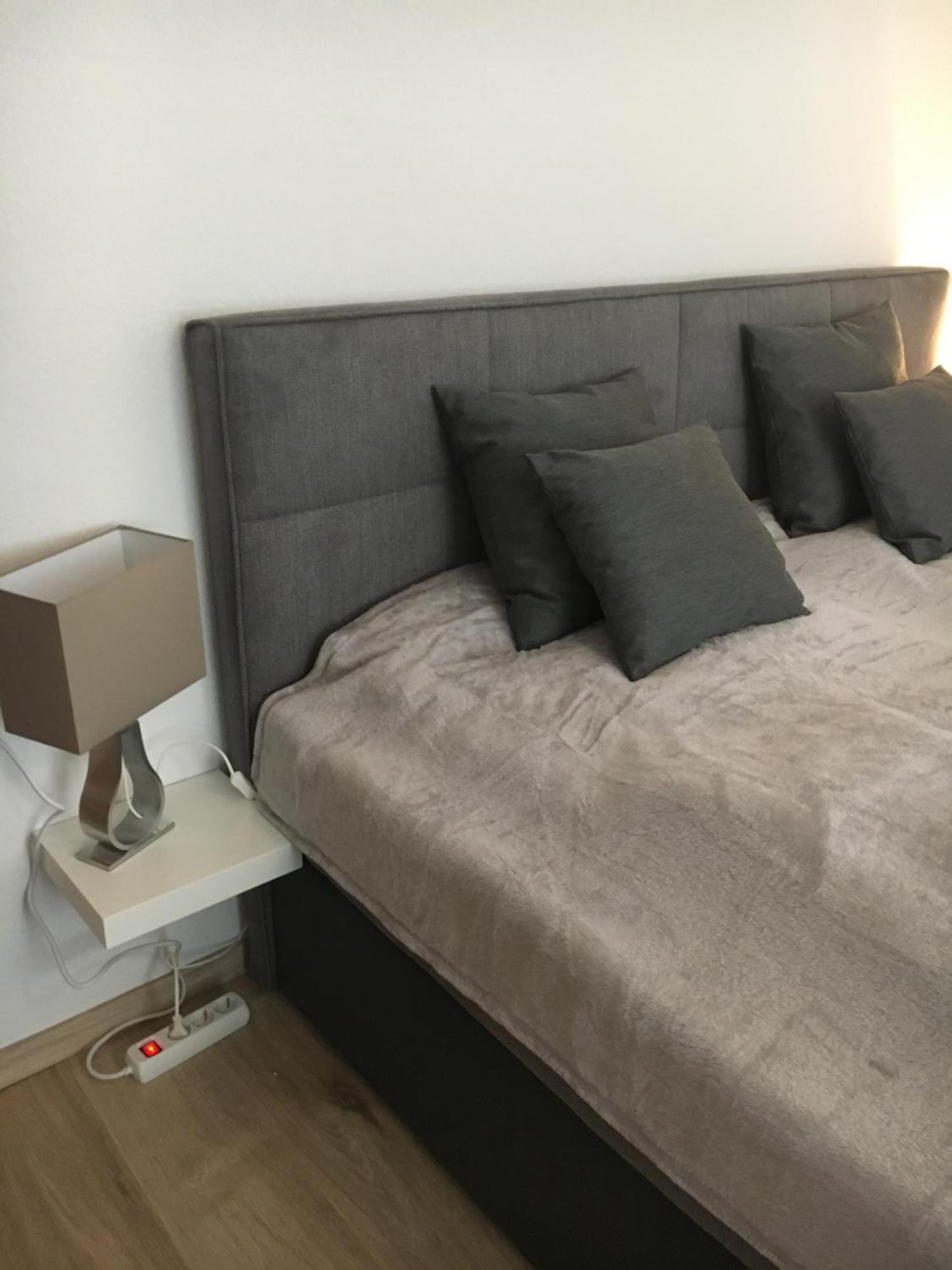 Gemuetliche Ferienwohnung Im Erdgeschoss- Jenaer Strasse Erfurt Bagian luar foto