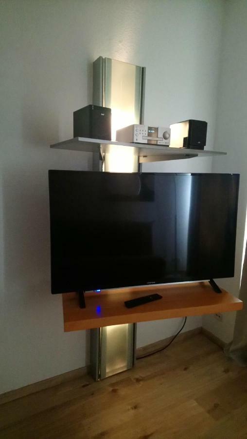 Gemuetliche Ferienwohnung Im Erdgeschoss- Jenaer Strasse Erfurt Bagian luar foto